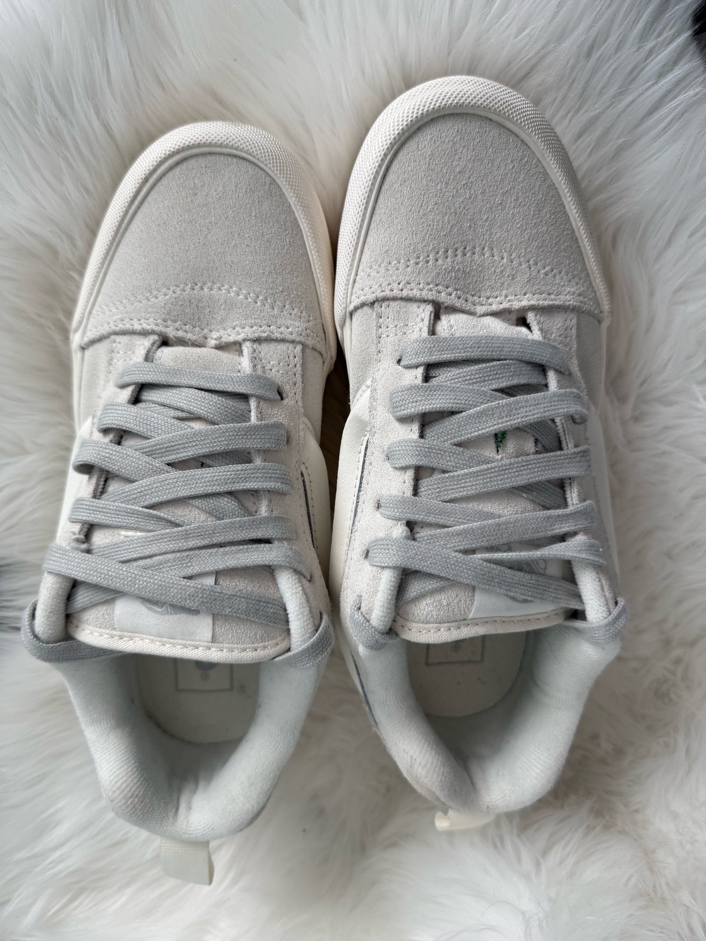 Vans Off The Wall Platform Sneakers Light Gray Suede White Women’s Size 7 EU 37